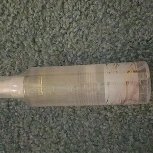 Mannakadar skincare- hydrating face mist